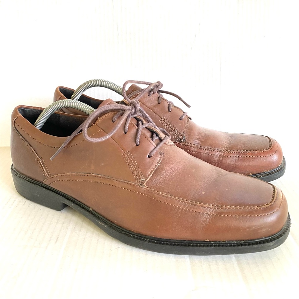 Bostonian Leather Oxford Shoes - Picture 2 of 10